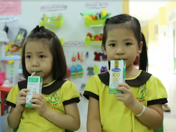 Sữa học đường giảm bớt gánh lo cho phụ huynh giữa mùa COVID-19