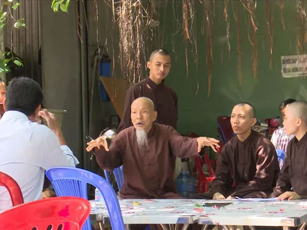 Lộ thêm sự thật về 'Tịnh thất bồng lai', 'Thiền am bên bờ vũ trụ'
