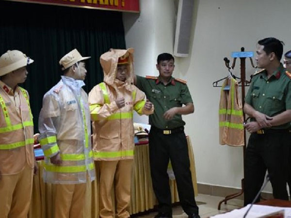 Bộ Công an nghiên cứu đổi mới trang phục CSGT