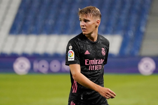 Tiền vệ Martin Odergaard của Real Madrid dương tính với Covid-19
