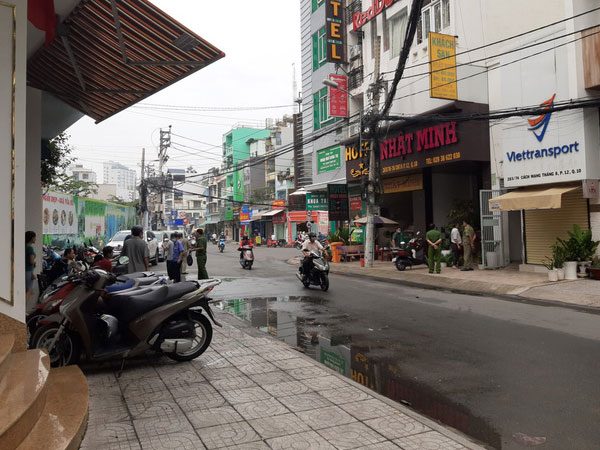 Cháy lớn tại khách sạn ở quận 10, một người chết, một người bị thương