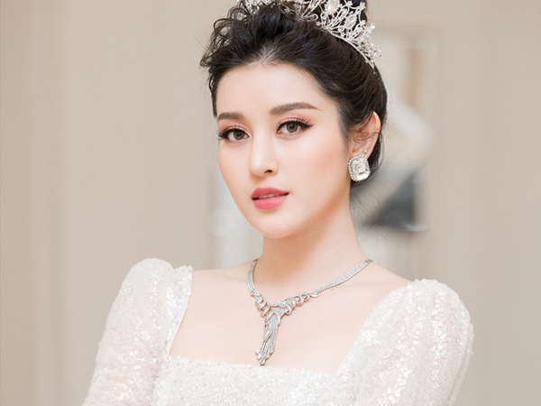 Rộ tin Á hậu Huyền My đã lấy chồng và sinh con, chính chủ nhanh chóng lên tiếng