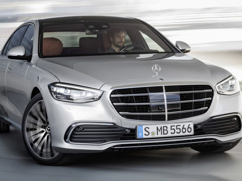 Mercedes-Benz S-Class 2021 chốt giá sốc khi so với BMW 7-Series và Audi A8