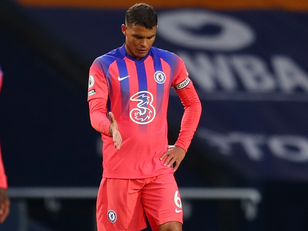 Đội trưởng Thiago Silva ra mắt thảm họa, Chelsea vẫn có trận hòa hú vía dù bị dẫn trước 3 bàn
