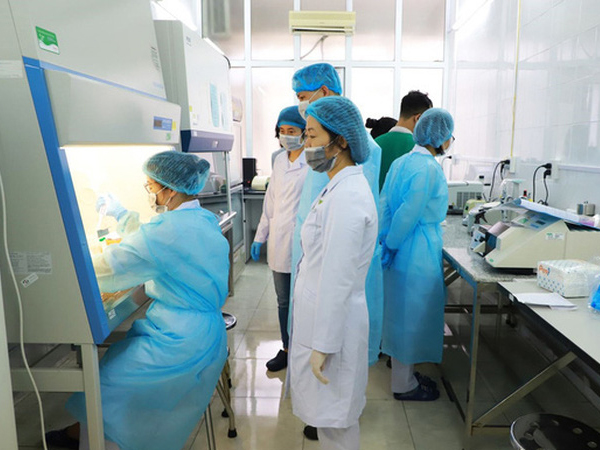 Mua sắm thiết bị chống Covid-19 ở Thái Bình: Hợp đồng ghi xuất xứ Nhật Bản, bàn giao máy Trung Quốc