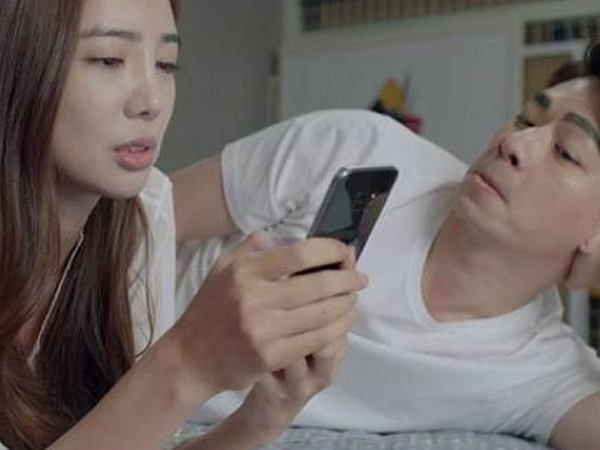 Phát hiện nữ đồng nghiệp cùng công ty dùng chiêu trò thâm sâu để lôi kéo chồng, vợ 'tương kế tựu kế' để anh ra phải chóng mặt giữ cô