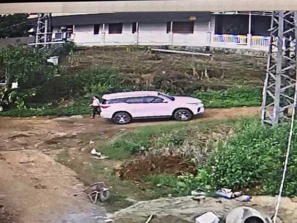 Cho con mới sinh rồi hô hoán bị bắt cóc