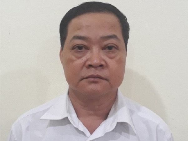 Khởi tố hiệu phó hút ma túy cùng giáo viên trong phòng làm việc