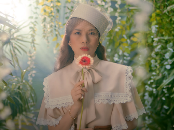 Mỹ Tâm ra bài mới nhạc rất catchy, thay 7749 bộ đồ hiệu nhưng tổng thể MV quá sai trái!
