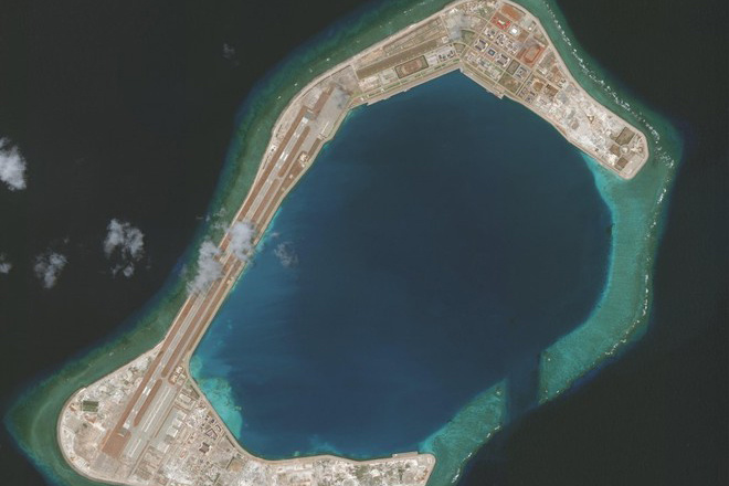 Báo Trung Quốc dọa bắn rơi máy bay, căn cứ Mỹ nếu tấn công đảo nhân tạo ở Trường Sa