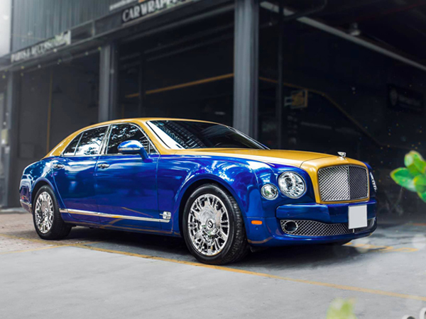 Bentley Mulsanne diện mạo lạ xuất hiện tại Sài Gòn, dân tình tò mò 'bộ mặt thật' phía sau