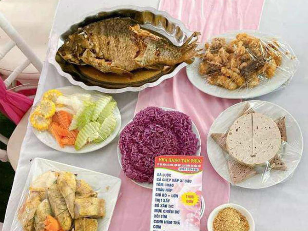 Nhà cô dâu bị tố 'bom' 150 mâm cỗ lên tiếng: 'Chúng tôi ở bản, có biết chuyện gì đâu'