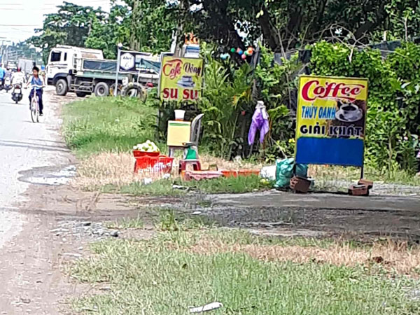 'Cà phê sung sướng', chốn ăn chơi giá bèo ở vùng ven Sài Gòn