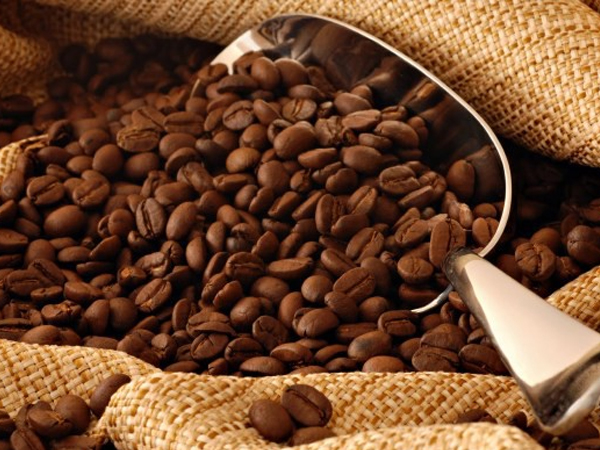Bơm cafe vào hậu môn để thải độc, giảm cân: Bác sĩ vạch trần sự thật