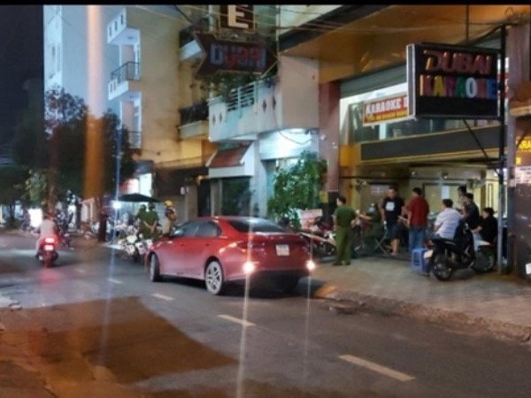 Nguyên nhân 2 băng nhóm nổ súng 'thanh toán' nhau tại quán karaoke
