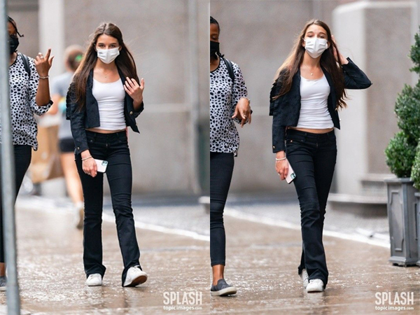 'Công chúa Hollywood' Suri Cruise đi học thôi cũng lên top Naver, netizen Hàn ngỡ ngàng không nhận ra cô bé năm nào
