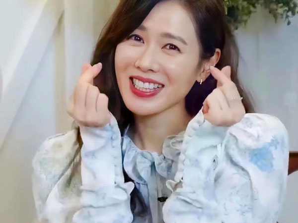 Sai ngay từ bước bôi kem mắt thì công lao chống lão hóa đổ sông đổ bể hết thôi các chị em ơi!