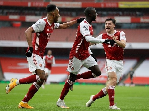 Dự bị tỏa sáng, Arsenal nối dài mạch trận ấn tượng trên sân nhà