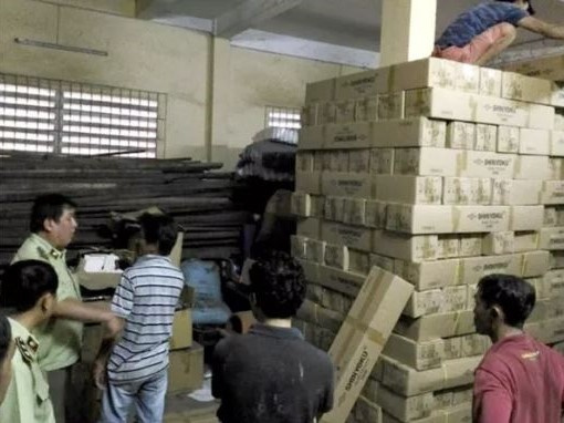 3 giám đốc công ty ở TP HCM cấu kết qua mặt hải quan