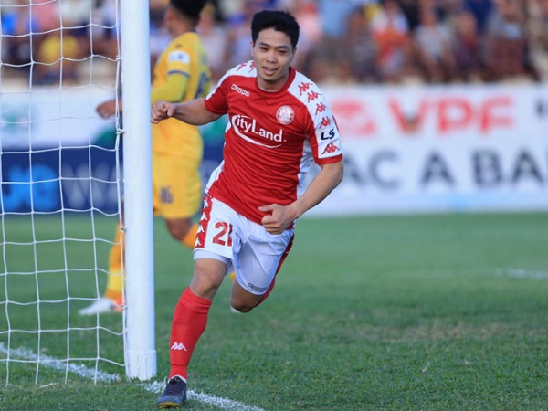Công Phượng đang là chân sút nội xuất sắc nhất V-League