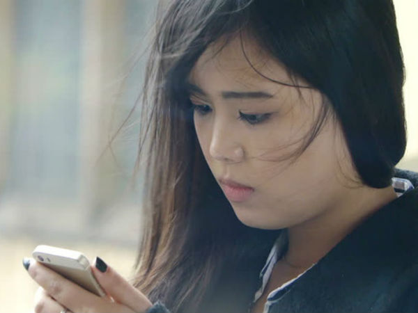Chồng bỗng dưng thay đổi một cách chóng mặt khi gần gũi vợ, tôi thấy khó hiểu cho tới khi chạm vào điện thoại của anh