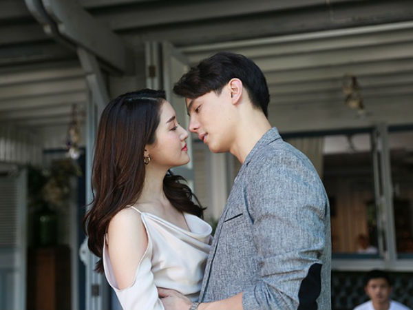 Cuối tuần về quê thăm mẹ đẻ, chồng nghẹn ngào khi nhìn thấy bóng người đang múc nước bên giếng, rồi sau đó thay đổi quyết định quan trọng