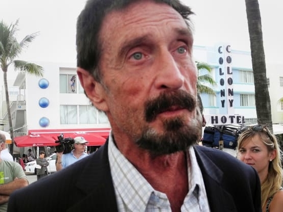 Tỷ phú John McAfee bị bắt vì cáo buộc trốn thuế