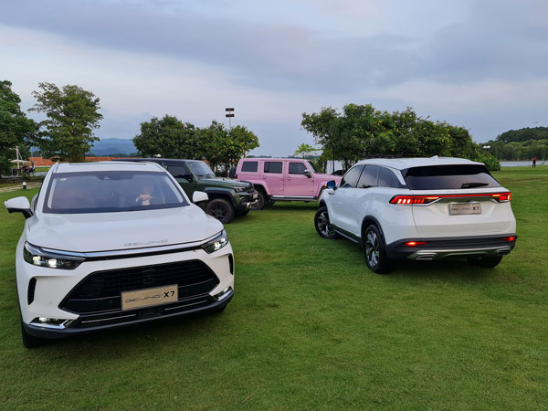 Xe 'Tàu' BAIC Beijing X7 về Việt Nam: Đèn hậu giống VinFast, ngập công nghệ, giá từ 528 triệu đồng