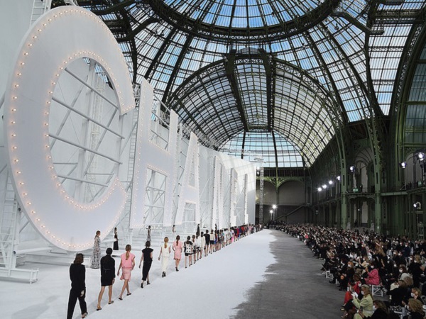 Chanel khiến giới mộ điệu thất vọng khi làm show Xuân/Hè 2021 đơn giản đến khó tin