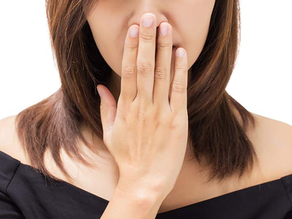 Mùi lạ cơ thể cảnh báo các bệnh gì