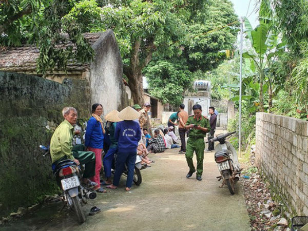 Cặp vợ chồng tử vong với hàng chục vết đâm: Tài sản trong nhà không mất mát, xáo trộn