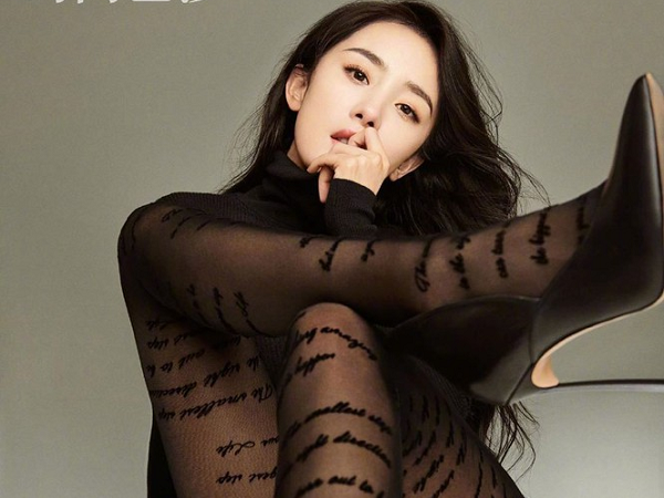 Dương Mịch tạo dáng táo bạo, tình tứ cùng trai đẹp trên tạp chí mới