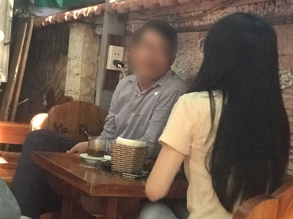 'Bóng ma bố nuôi Sugar Daddy': Trơ trẽn gạ 'sex thử' và 'điều khoản chung thủy'