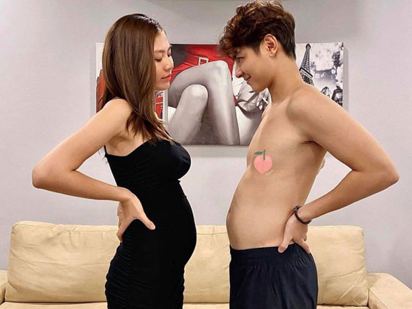 Chúng Huyền Thanh đăng ảnh nhí nhảnh cùng ông xã Jay Quân và thông báo 'niềm vui nhân đôi', tưởng song thai nhưng ai ngờ sự thật lại vô cùng hài hước