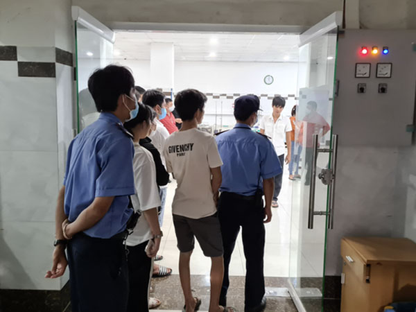 Bình Dương: Vợ bất ngờ tử vong sau ca tiểu phẫu trị đau lưng, chồng và người nhà vây bệnh viện đòi làm rõ