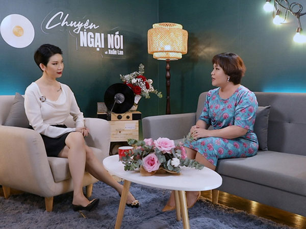 Tiến sĩ tâm lý Tô Nhi A giật mình khi Xuân Lan kể về học sinh rủ nhau làm 'chuyện người lớn'