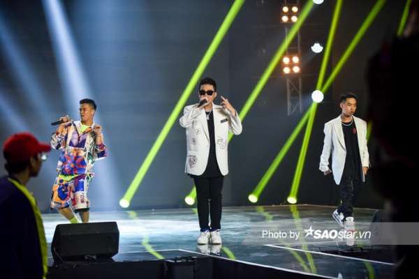 Wxrdie - Kenji khuấy đảo sàn đấu King Of Rap cùng Trọng Hiếu: Xứng tầm cuộc chiến giữa 2 kẻ đứng nhất!
