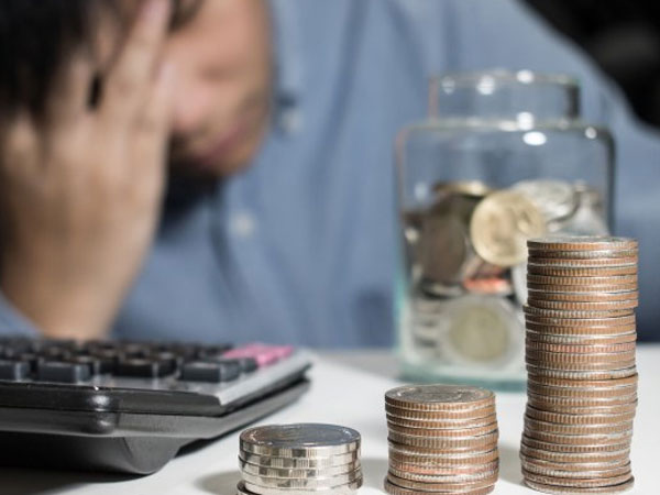 Vợ tự hào khoe bảng chi siêu tiết kiệm, chồng lại khổ sở, chỉ mong 'hoang' như nhà người ta