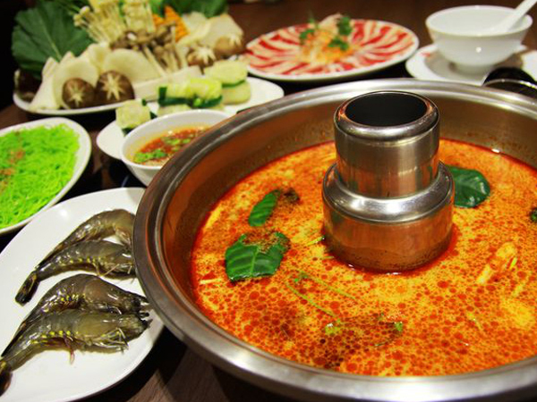 Sau 30 tuổi, phụ nữ ăn ít '3 đỏ' và uống nhiều '4 nước' để giúp nuôi dưỡng buồng trứng và ngăn ngừa lão hóa sớm