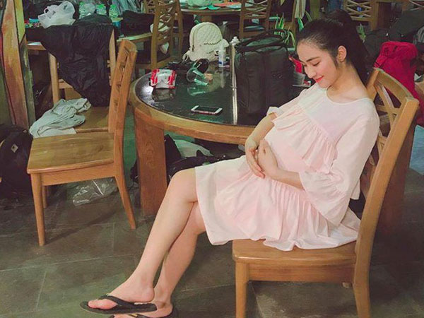 Đại diện Hòa Minzy chính thức lên tiếng về thông tin bí mật 'sinh con trai cho đại gia, vừa làm tiệc thôi nôi ở du thuyền'