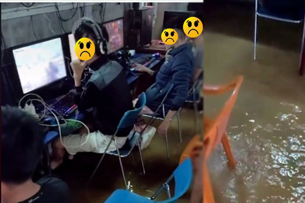 Lũ lụt dâng cao vẫn bình tĩnh 'quẩy' game trong quán net, các thanh niên bị cộng đồng mạng ném đá không thương tiếc