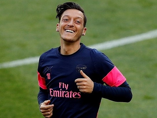 Ngồi chơi xơi nước từ tháng 3, Ozil vẫn lĩnh thưởng 8 triệu bảng