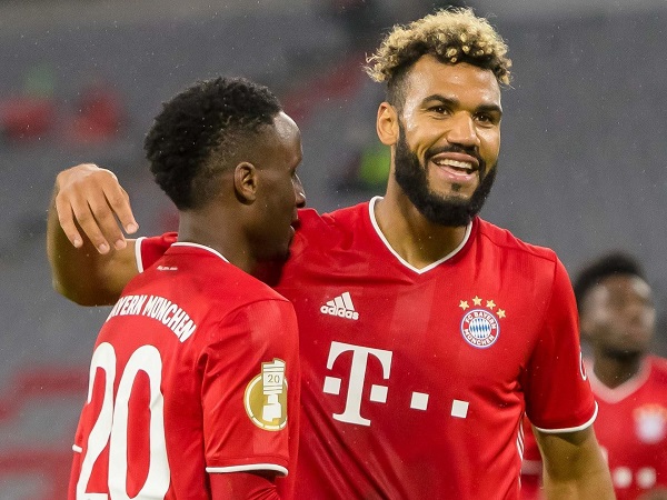 Tân binh Choupo-Moting ra mắt bằng cú đúp, Bayern thắng lớn tại cúp Quốc gia