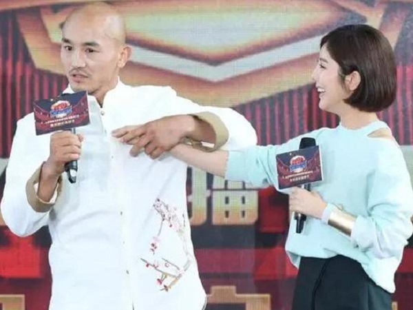 'Đệ nhất Thiếu Lâm' nhậu say rồi có hành động gây tranh cãi sau màn hủy kèo đáng thất vọng