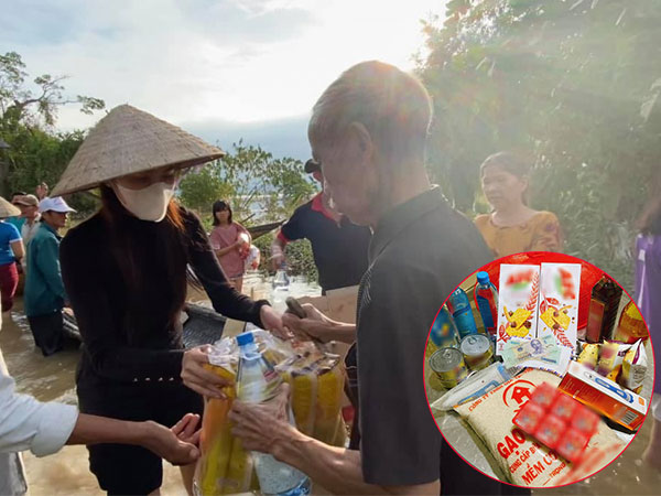 Người dân Huế vui mừng khoe phần quà được Thủy Tiên cứu trợ, đầy đủ từ lương thực, nước uống cho đến tiền và nhu yếu phẩm nhưng sự thật là gì?