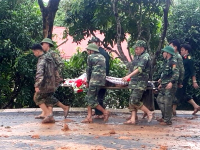 [Cập nhật] Đã tìm thấy 14 thi thể cán bộ, chiến sĩ Đoàn 337 bị đất sạt lở vùi lấp, công tác tìm kiếm tạm dừng vì mưa to