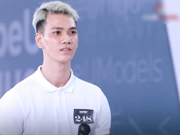 Vietnam's Next Top Model: Mâu Thủy góp ý thí sinh nhưng lại nói nhầm từ nhạy cảm, Nam Trung thẳng thừng chỉnh sửa khiến ai nấy bật cười