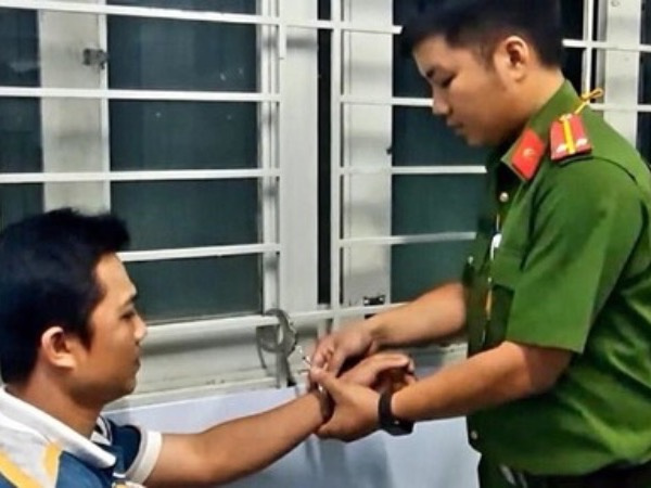 Tạm giữ đối tượng đâm người nguy kịch khi đi đòi nợ