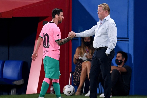 HLV Koeman khẳng định Barca không phải là ứng viên vô địch Champions League