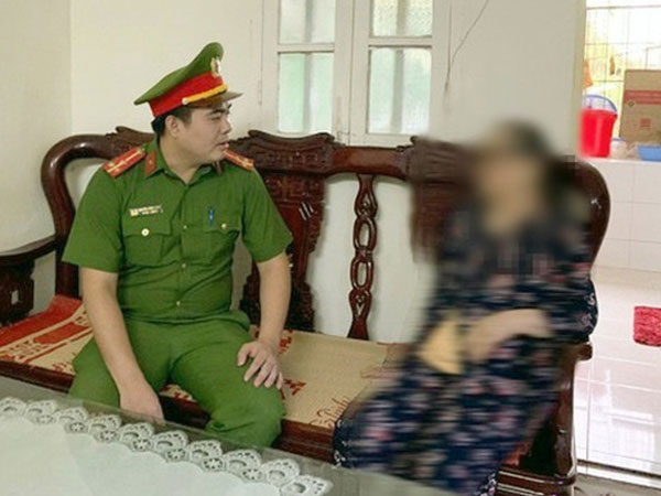 Cụ bà tỉnh táo trước chiêu 'giả công an' đòi 250 triệu tại Hà Nội